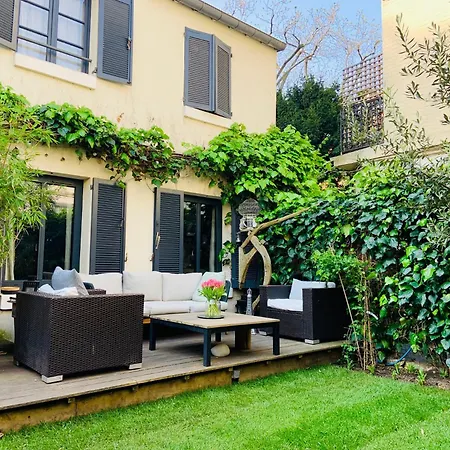 De Charme Avec Jardin A Ferienhaus *